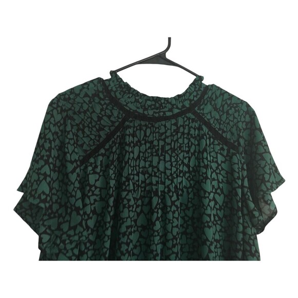 Wonderly Top Women's Size 4X Green Black Animal Print Long Sleeve Button Up - Picture 3 of 8